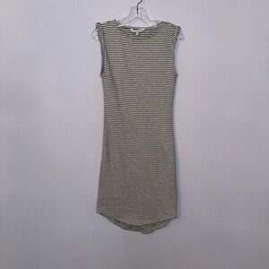 Cupcakes & Cashmere Gray Ribbed Asymmetrical Midi Dress